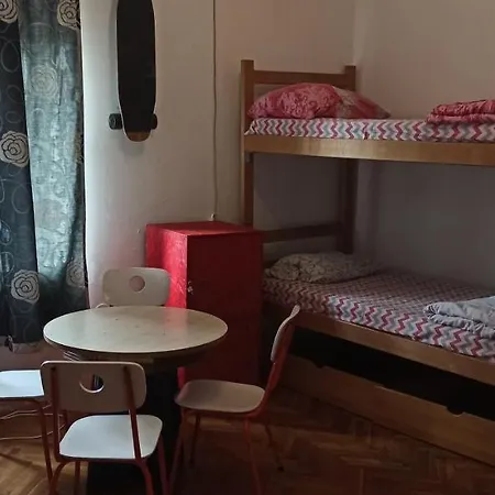 Port Hostal Belgrado